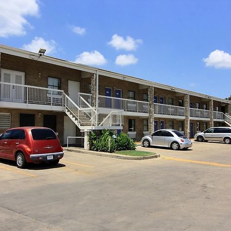 Motel 6 Austin, Tx - Central Downtown Ut מראה חיצוני תמונה